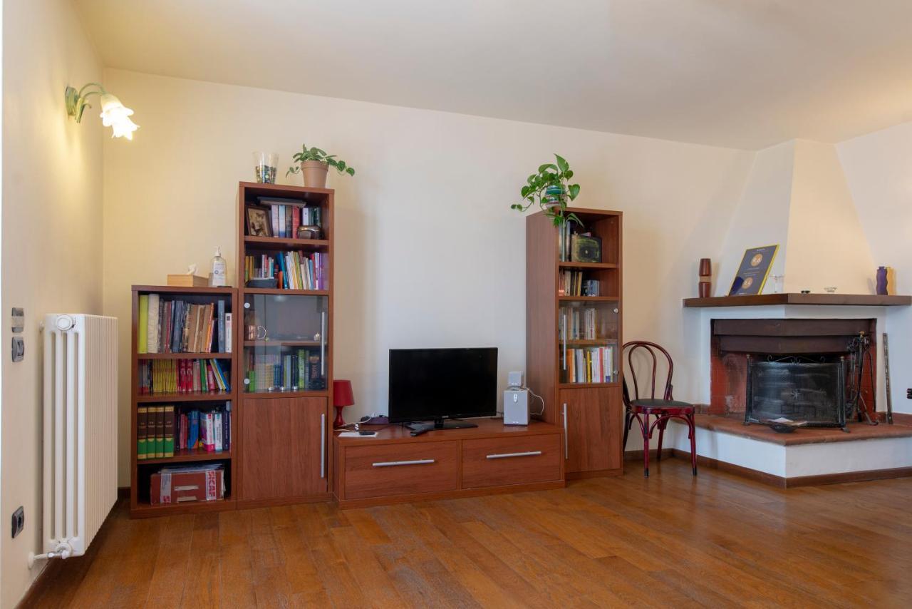La Dimora Di Gilda Apartment Spoleto Bagian luar foto