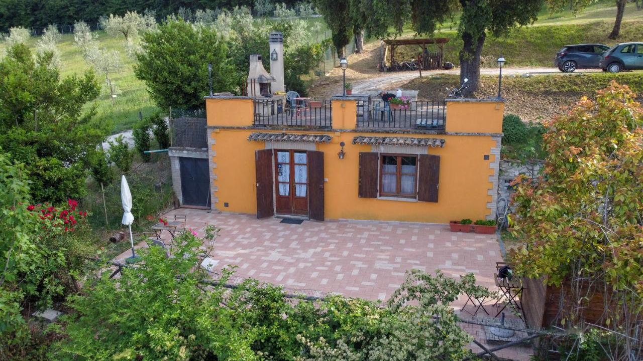La Dimora Di Gilda Apartment Spoleto Bagian luar foto